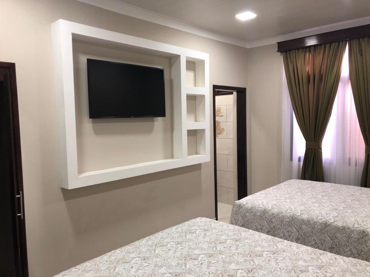 Hotel Y Residencia La Cofradia Санта-Роса-де-Копан Экстерьер фото